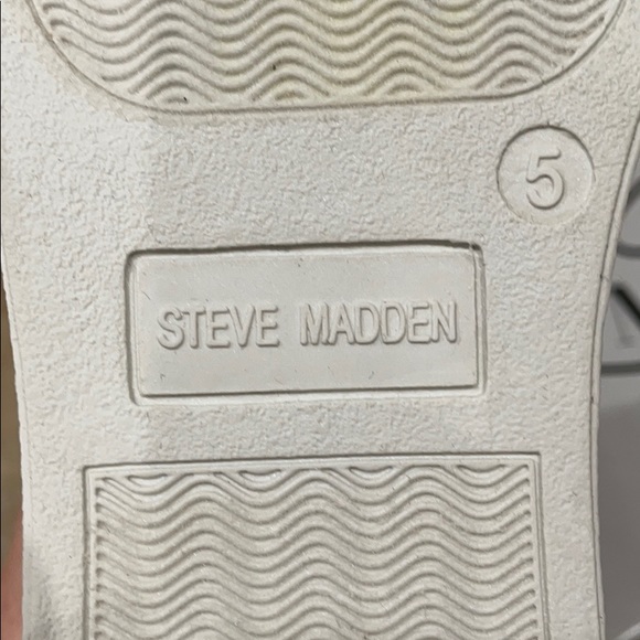 GIRLS STEVE MADDEN VELVET RHINESTONE SLIP-ON SHOES - Picture 5 of 8